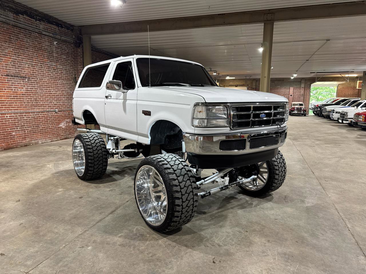 Used 1994 Ford Bronco XLT image 5