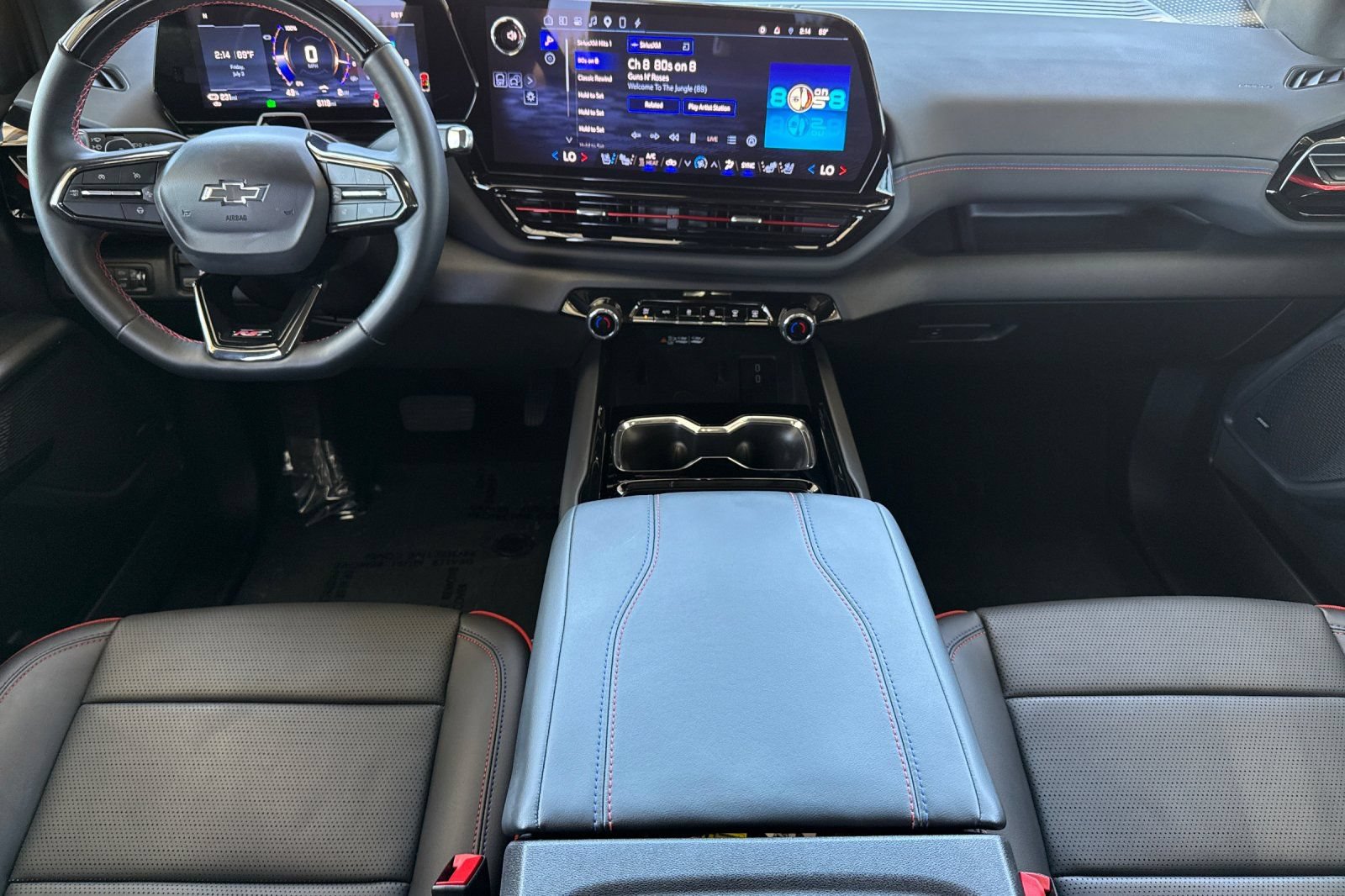 Used 2025 Chevrolet Silverado EV RST AWD/4WD image 21
