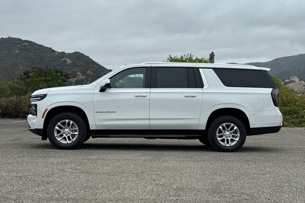 New 2026 Chevrolet Suburban LT w/ Comfort Package RWD image 7