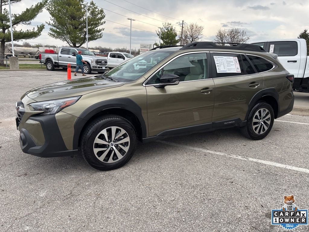 Used 2024 Subaru Outback Premium image 15