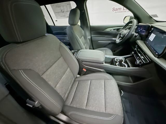 New 2026 Chevrolet Traverse LT w/ Midnight/Sport Edition FWD image 30
