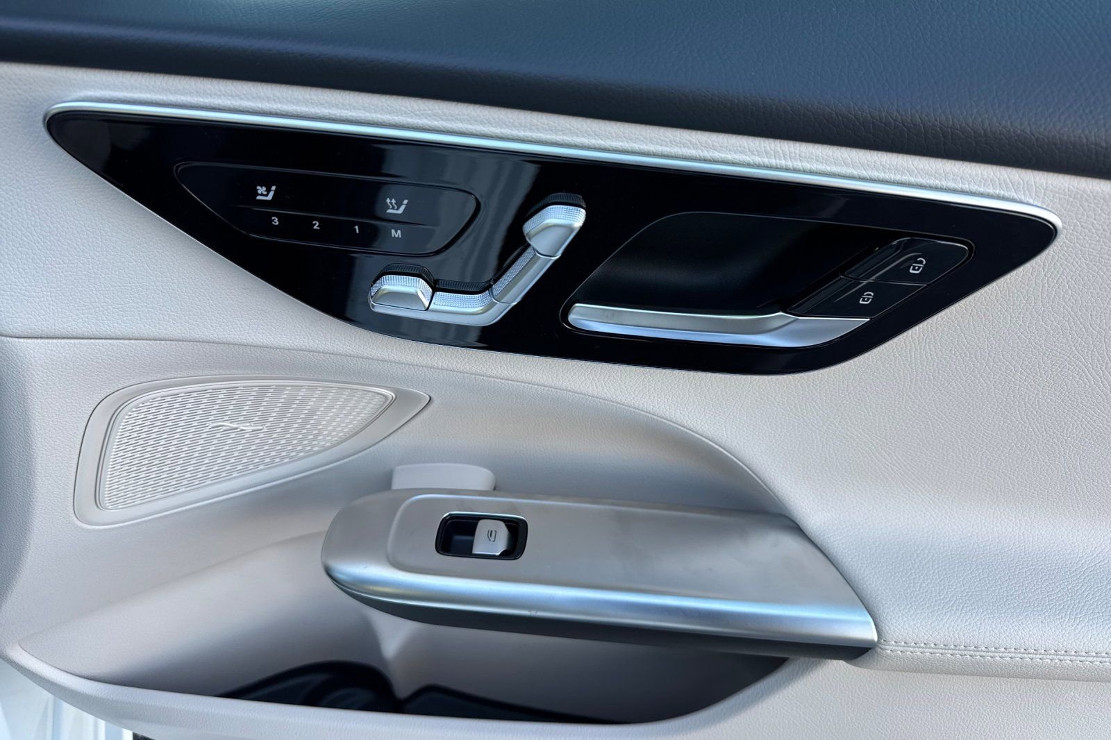 New 2026 Mercedes-Benz C 300 Sedan image 34