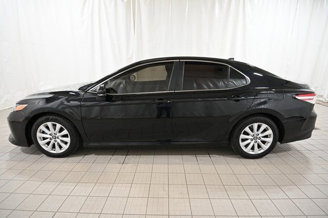Used 2019 Toyota Camry LE w/ Convenience Package image 9