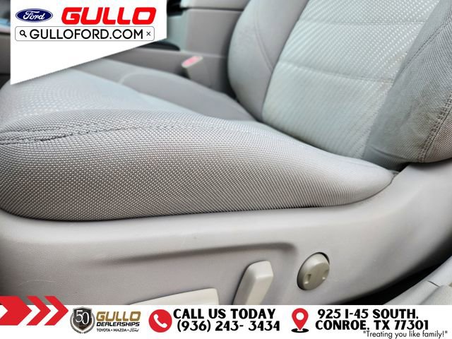 Used 2016 Toyota Camry LE FWD image 23