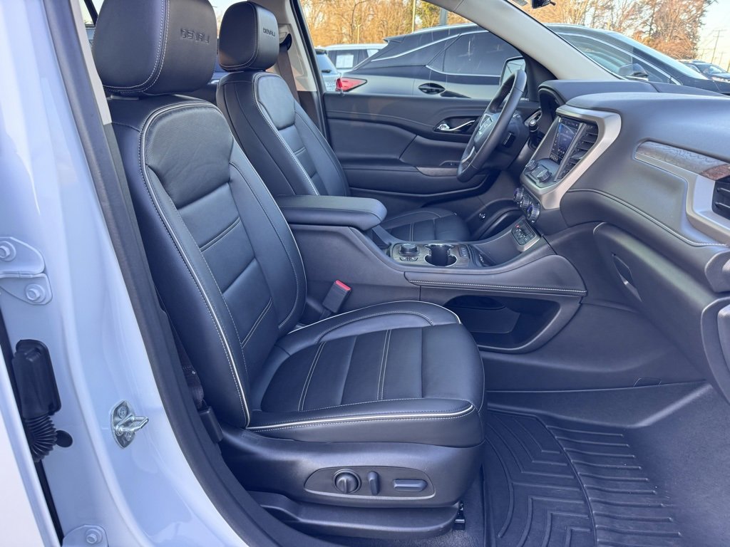 Used 2022 GMC Acadia Denali w/ Denali Technology Package image 26