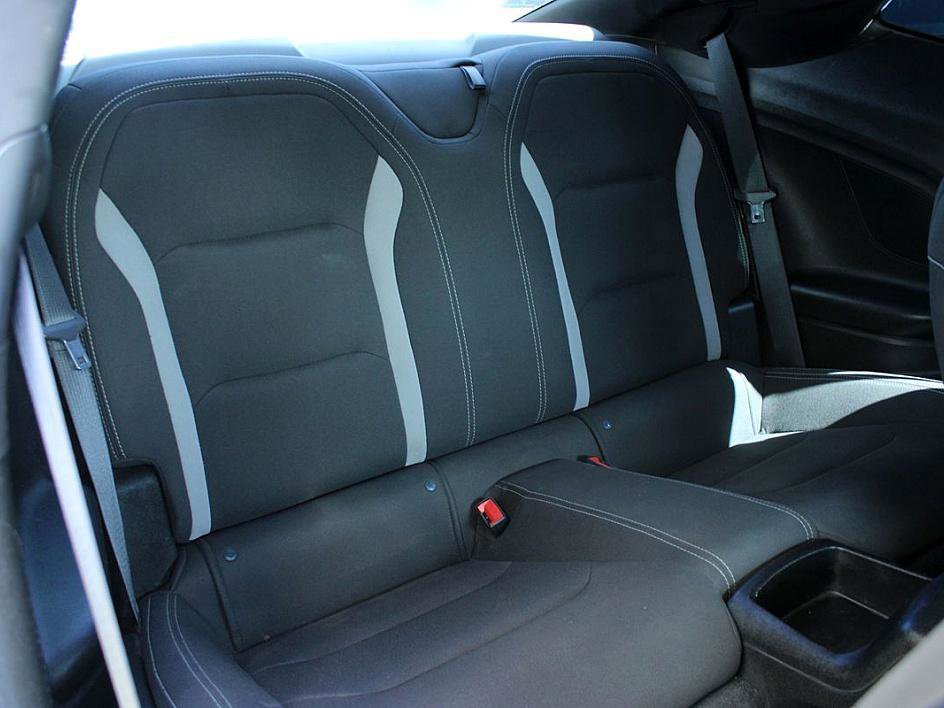 Used 2018 Chevrolet Camaro SS image 18