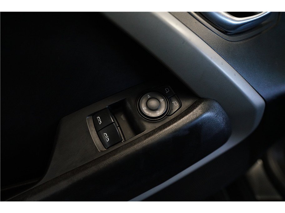 Used 2018 Chevrolet Camaro LT RWD image 14