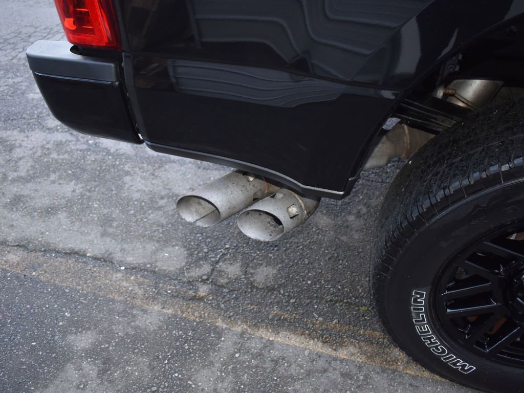 Used 2019 Ford F250 Lariat image 10
