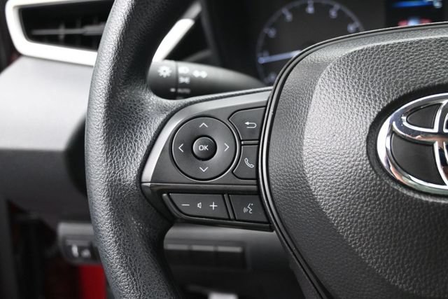 Used 2025 Toyota Corolla LE FWD image 21