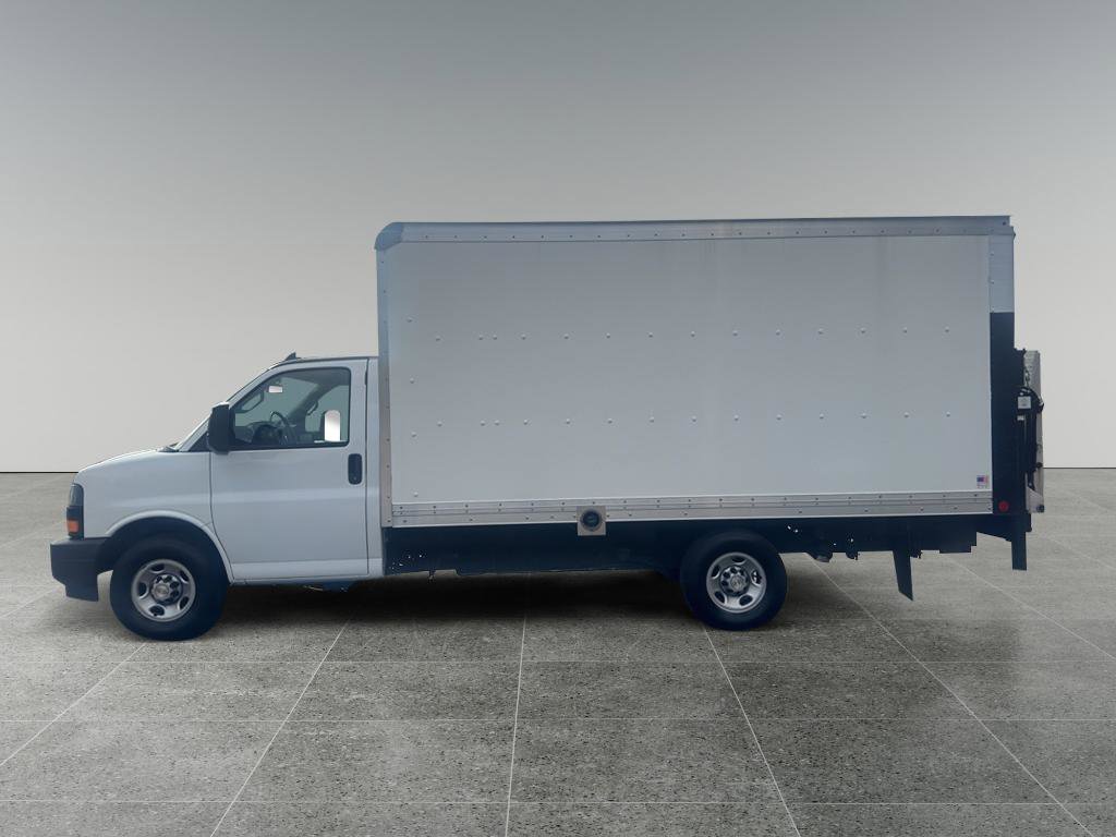 Used 2023 Chevrolet Express 3500 w/ Power Convenience Package image 8