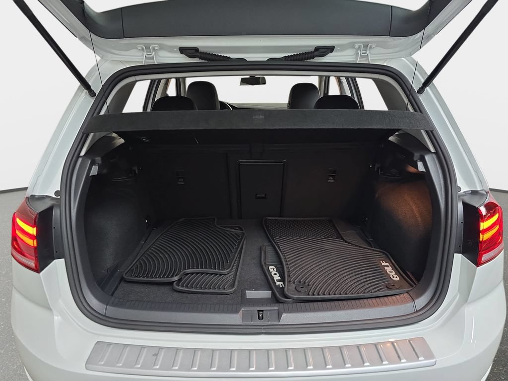 Used 2019 Volkswagen Golf SE FWD image 14