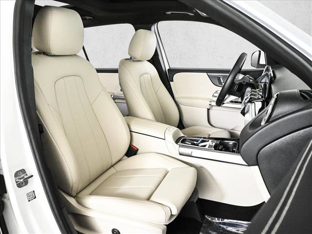 Certified 2024 Mercedes-Benz GLB 250 4MATIC image 23