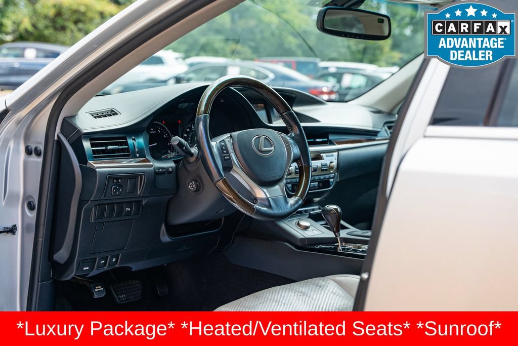 Used 2013 Lexus ES 350 w/ Luxury Pkg FWD image 14