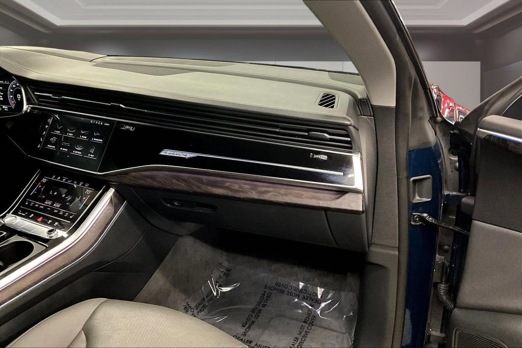 Used 2019 Audi Q8 Prestige AWD/4WD image 26