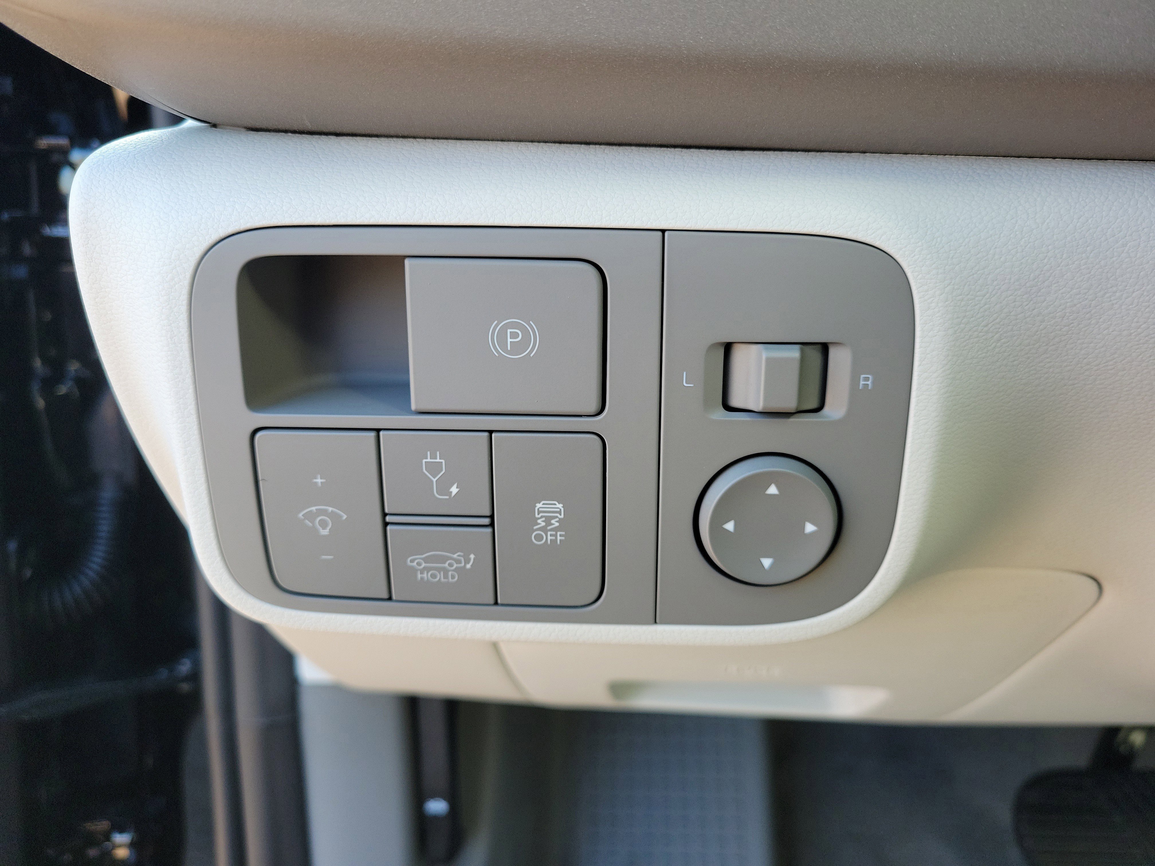 New 2025 Hyundai Ioniq 6 SEL image 21