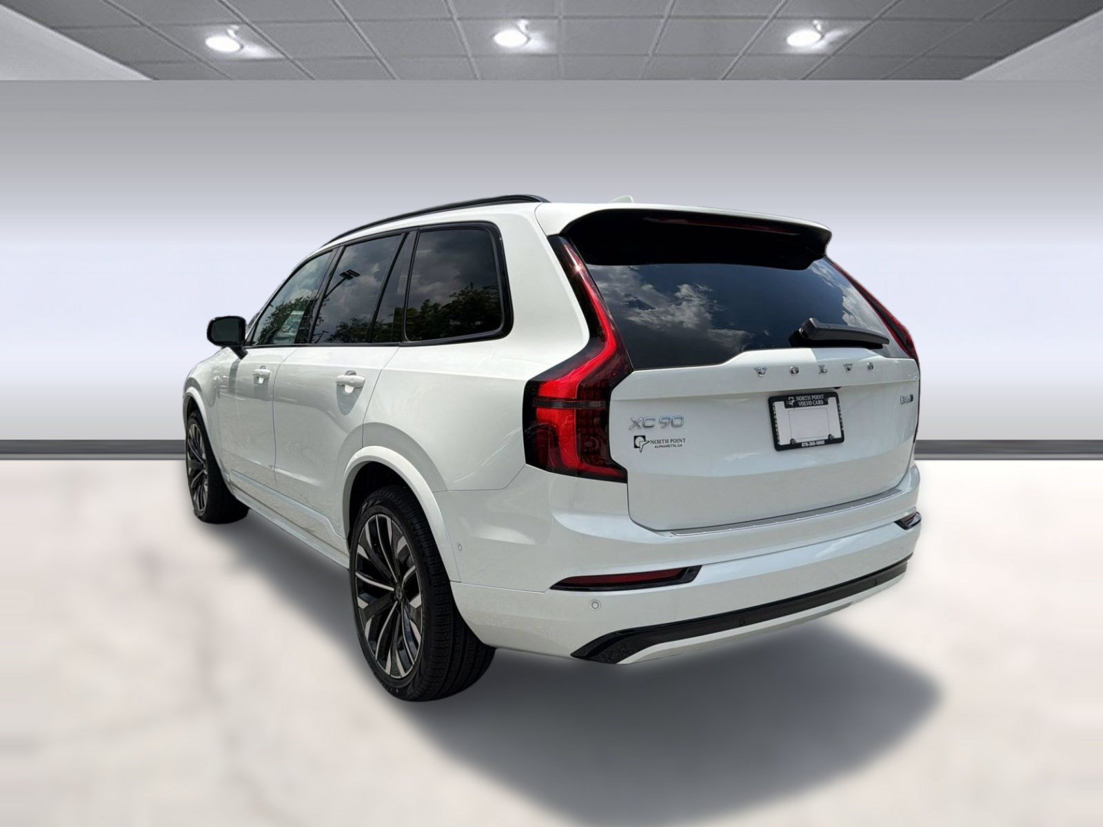 New 2026 Volvo XC90 B6 Ultra w/ Protection Package AWD/4WD image 3
