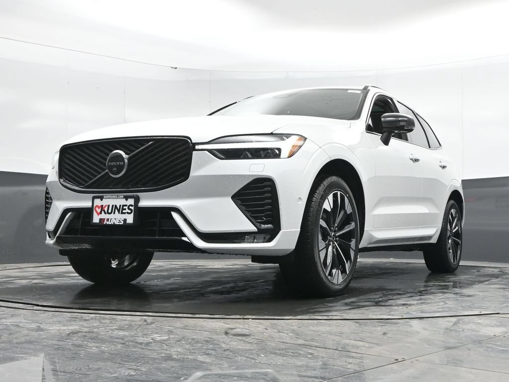 New 2026 Volvo XC60 B5 Plus w/ Climate Package AWD/4WD image 40