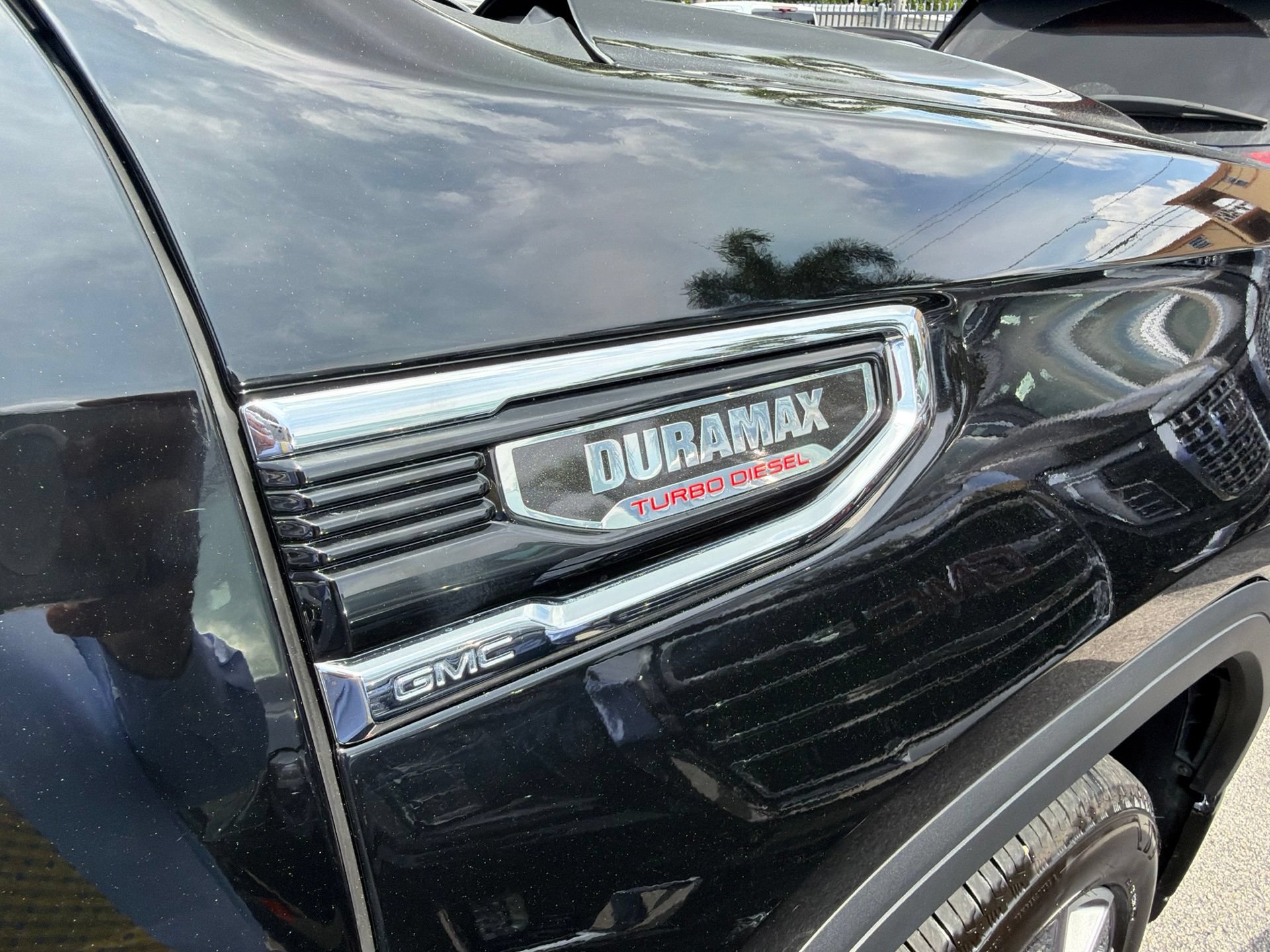 Used 2023 GMC Sierra 1500 Denali w/ Denali Reserve Package AWD/4WD image 4