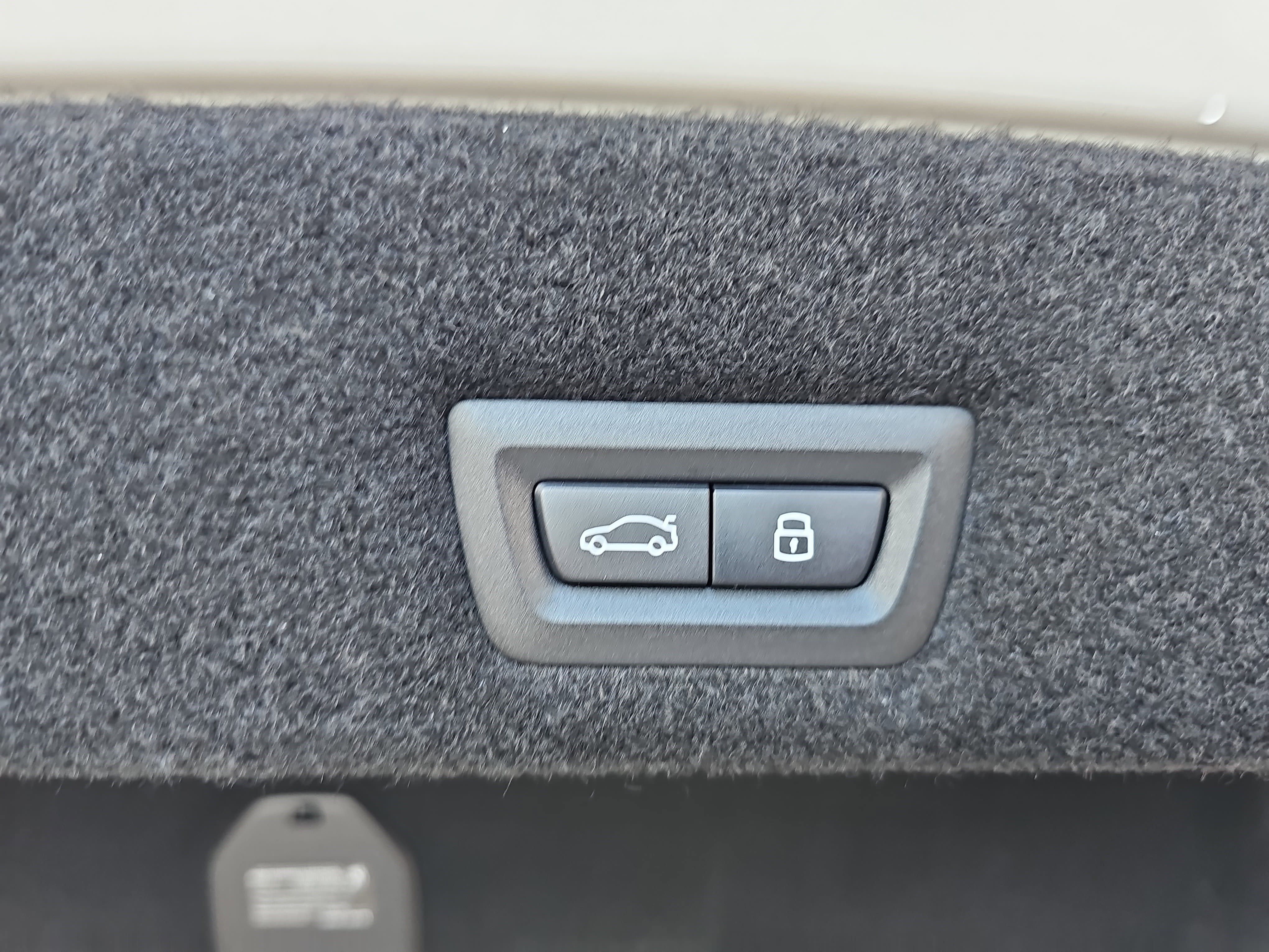 New 2026 BMW 740i xDrive w/ Executive Package image 14