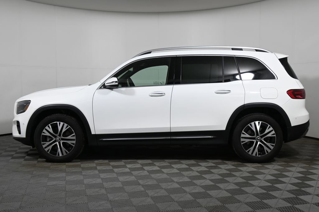 Certified 2026 Mercedes-Benz GLB 250 4MATIC image 2