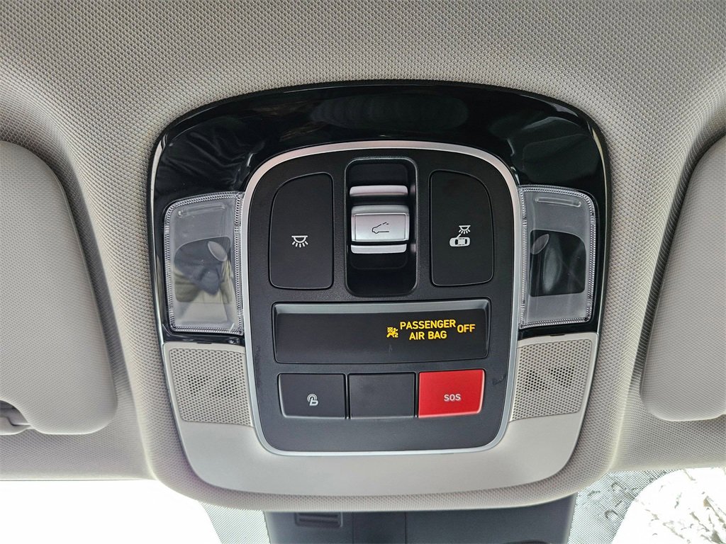 Used 2022 Hyundai Tucson Limited w/ Cargo Package image 18