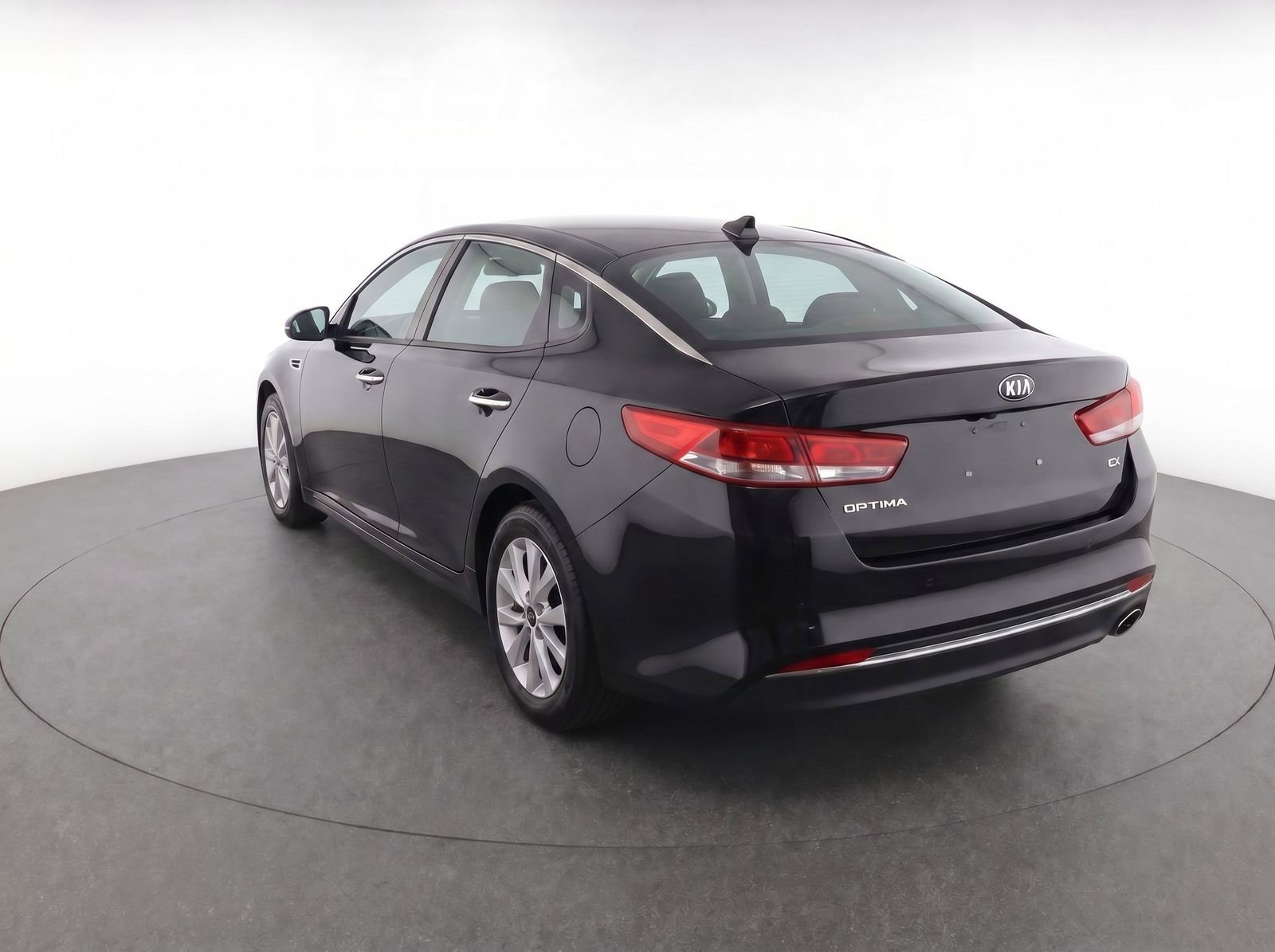 Used 2018 Kia Optima EX w/ Premium Package FWD image 5