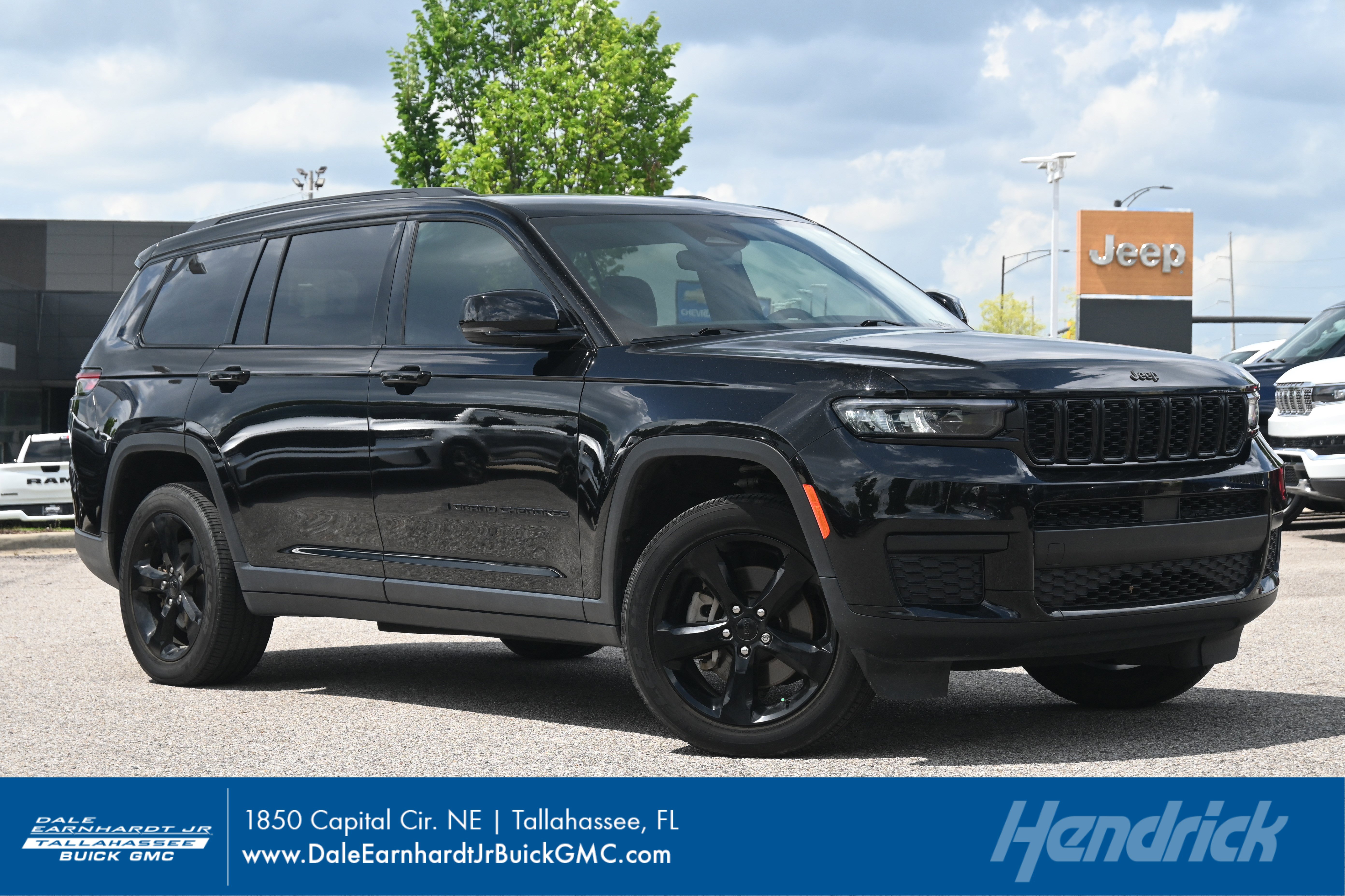 Used 2023 Jeep Grand Cherokee L Laredo