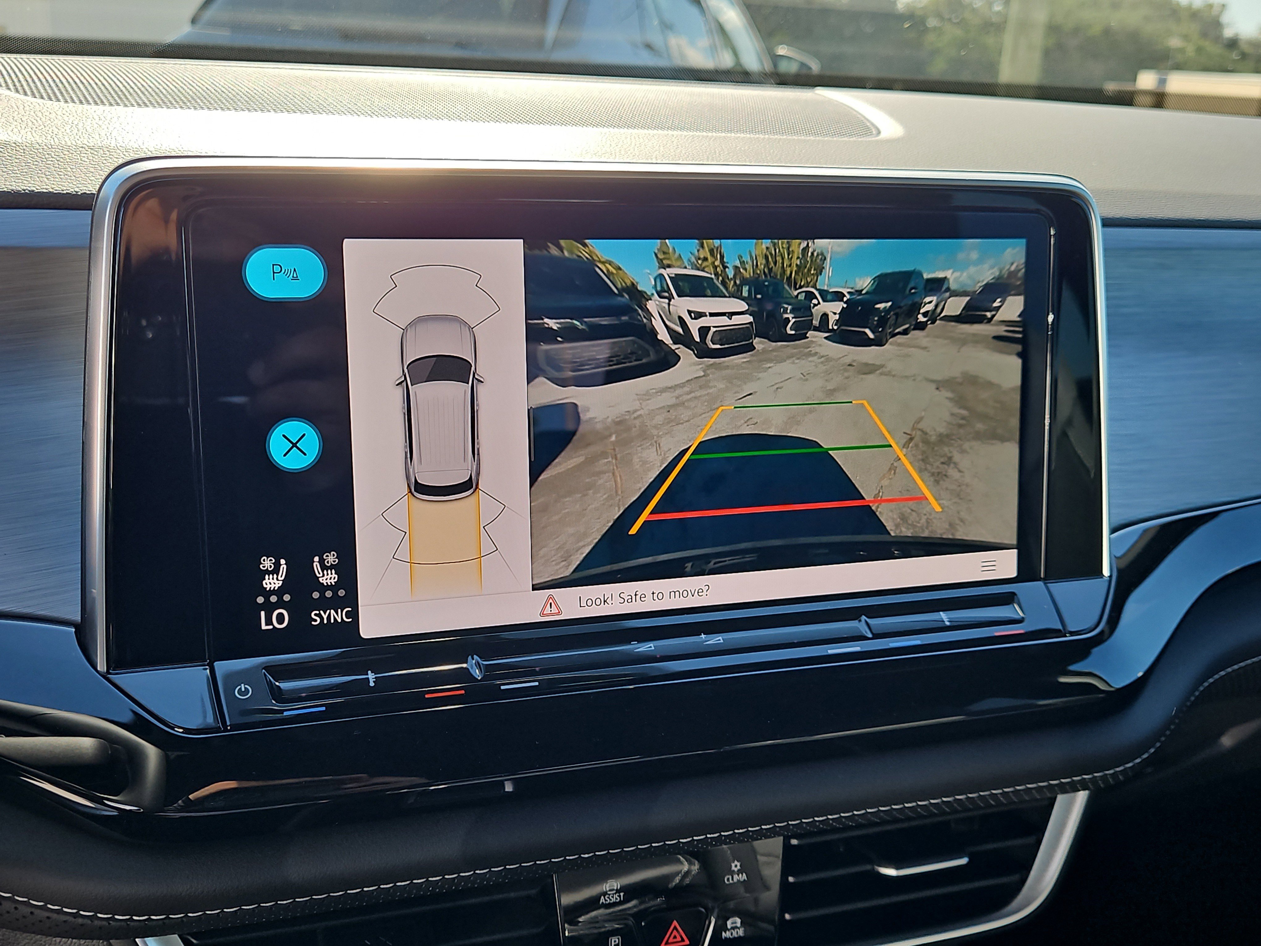 New 2026 Volkswagen Atlas Cross Sport SE image 19