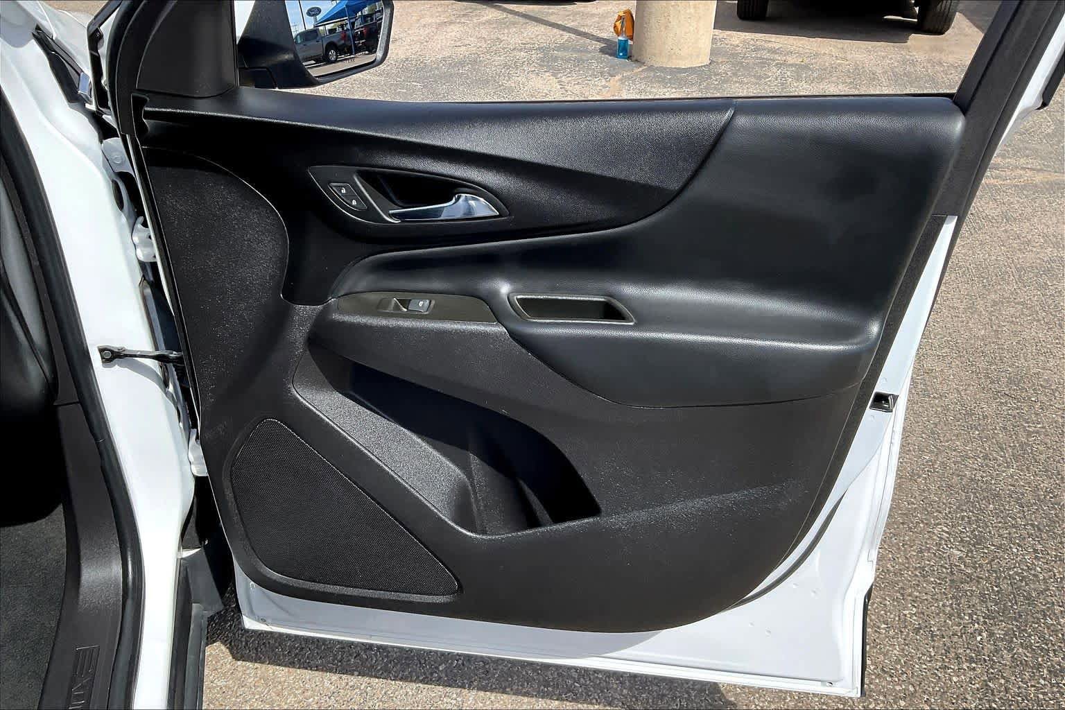 Used 2024 Chevrolet Equinox LT AWD/4WD image 22