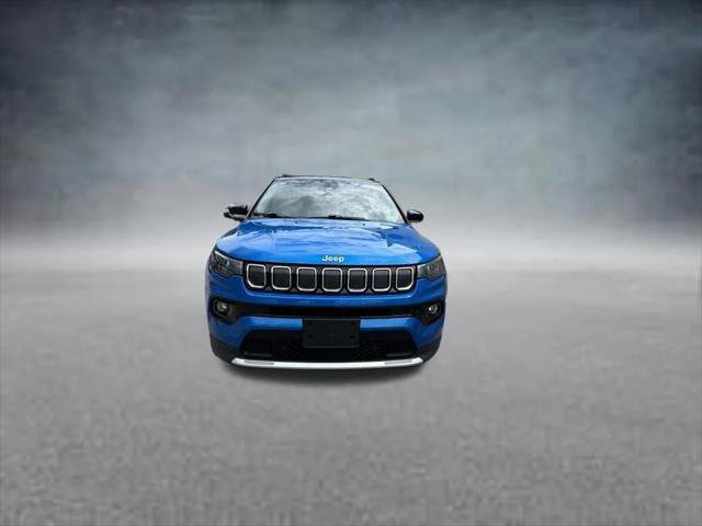 Certified 2022 Jeep Compass Limited AWD/4WD image 2