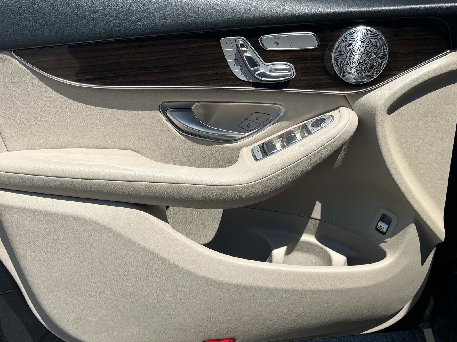 Certified 2021 Mercedes-Benz GLC 300 image 19