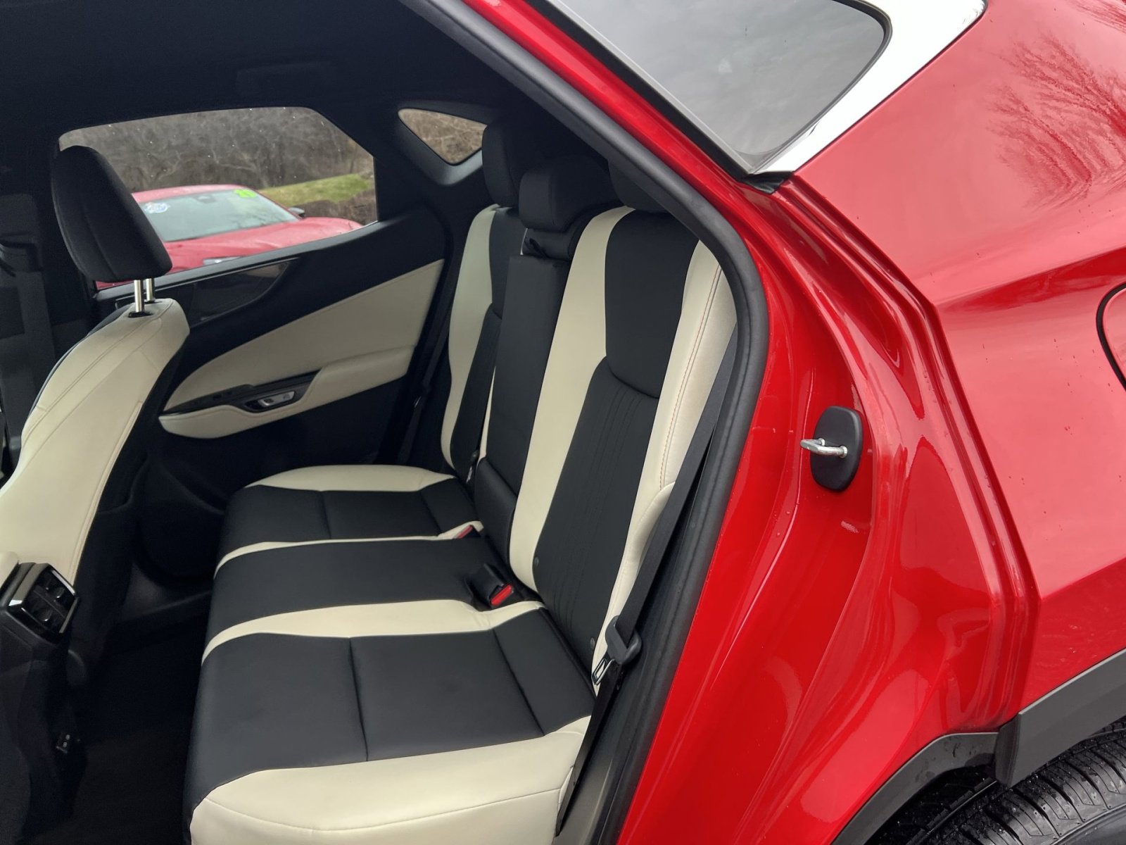 Used 2024 Lexus NX 250 FWD image 23