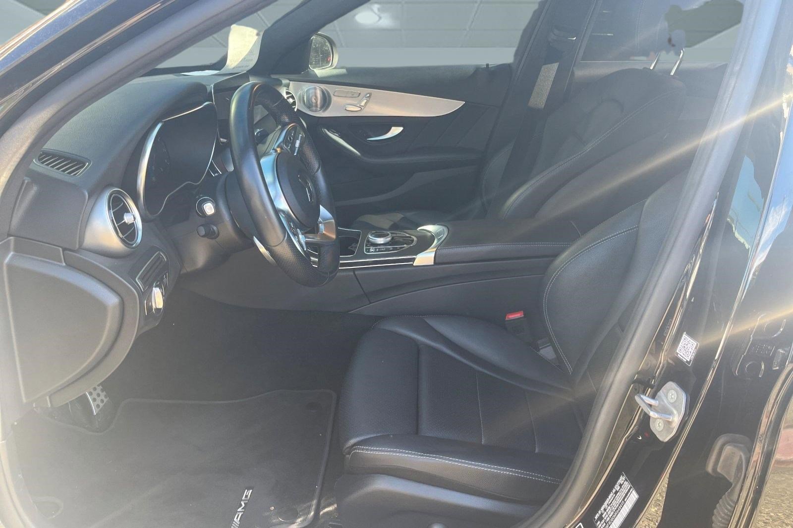 Used 2021 Mercedes-Benz C 300 Sedan image 3