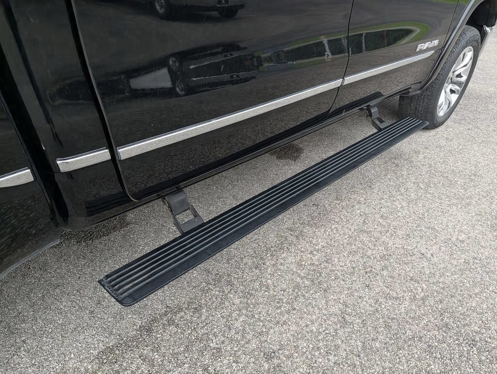 Used 2023 RAM 1500 Limited AWD/4WD image 40