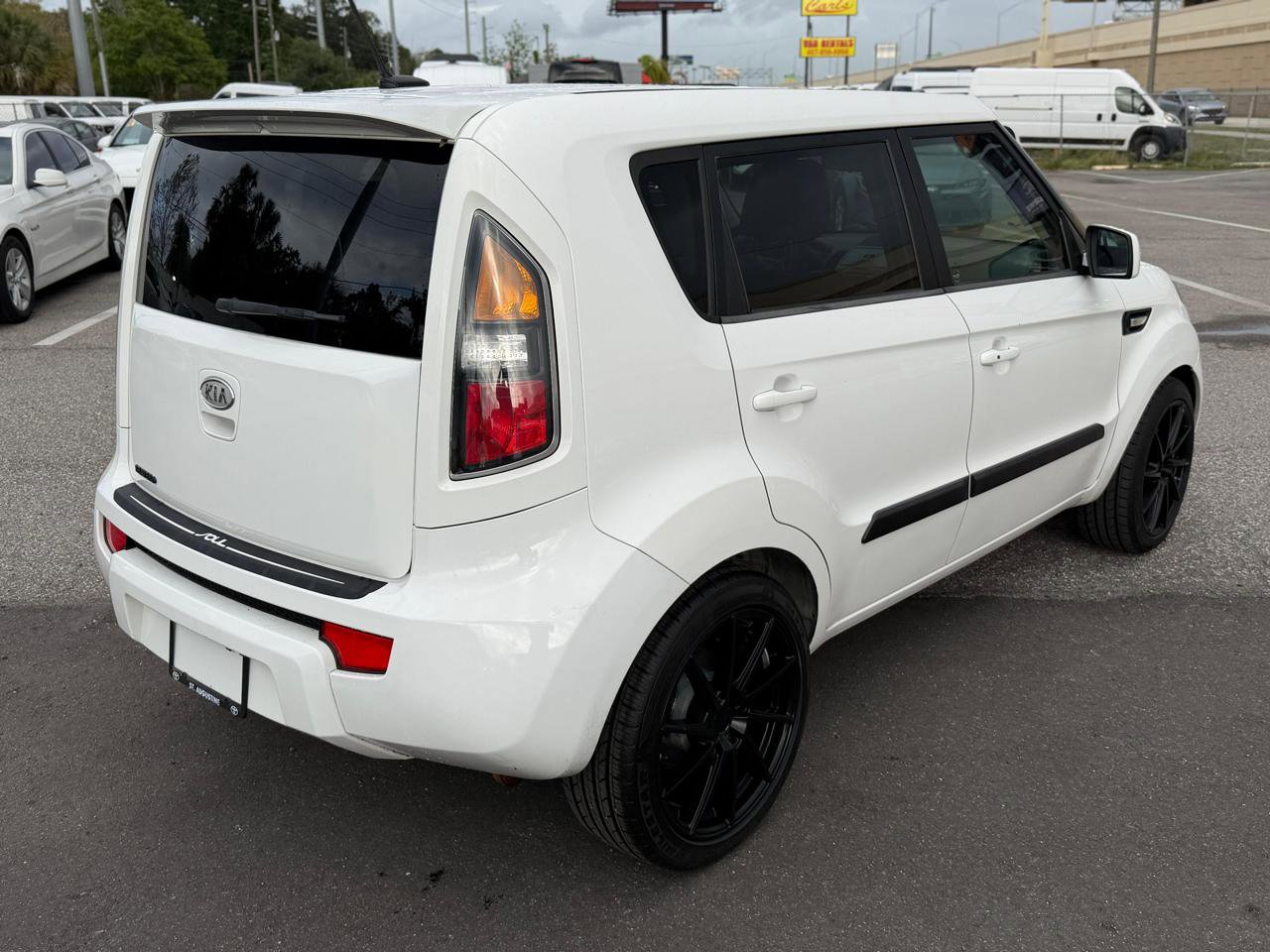 Used 2011 Kia Soul + FWD image 5