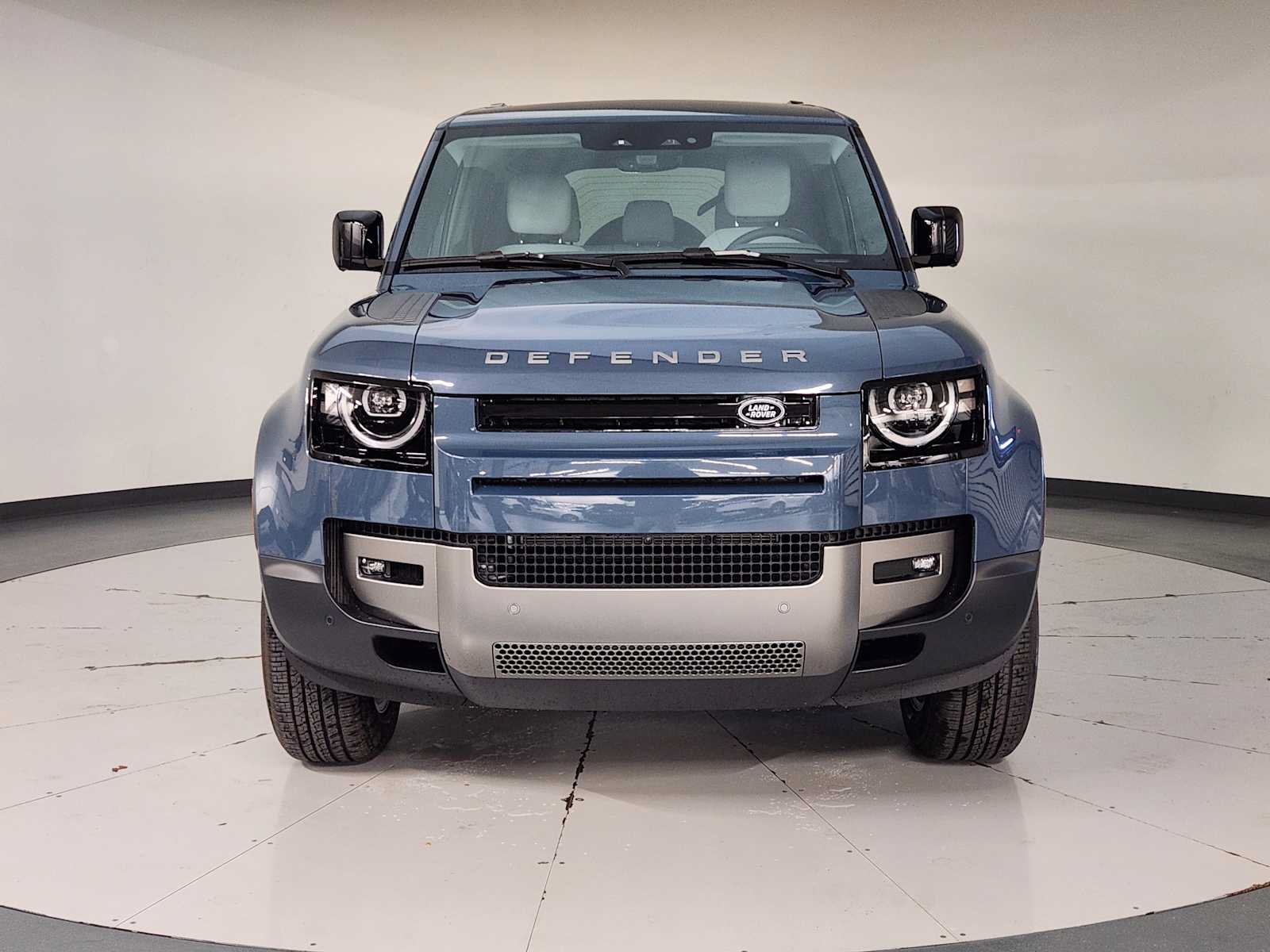 New 2026 Land Rover Defender 110 S AWD/4WD image 9