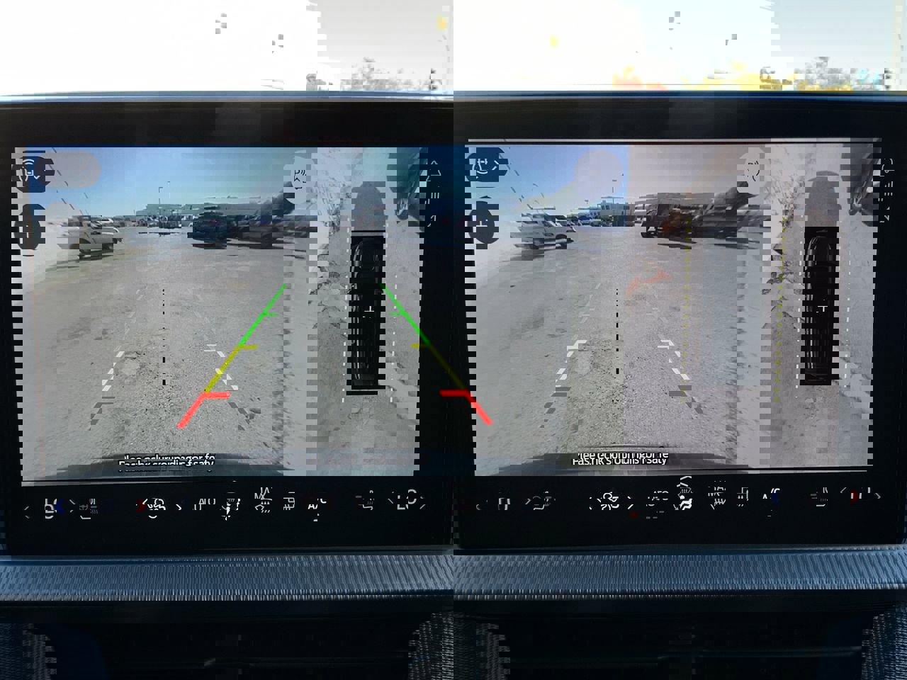 Used 2025 Ford Explorer ST-Line w/ Premium Package image 35