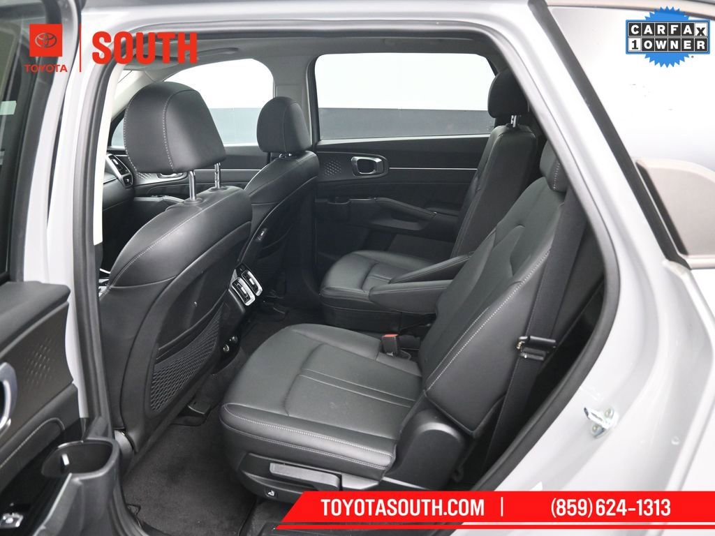Used 2022 Kia Sorento SX image 10
