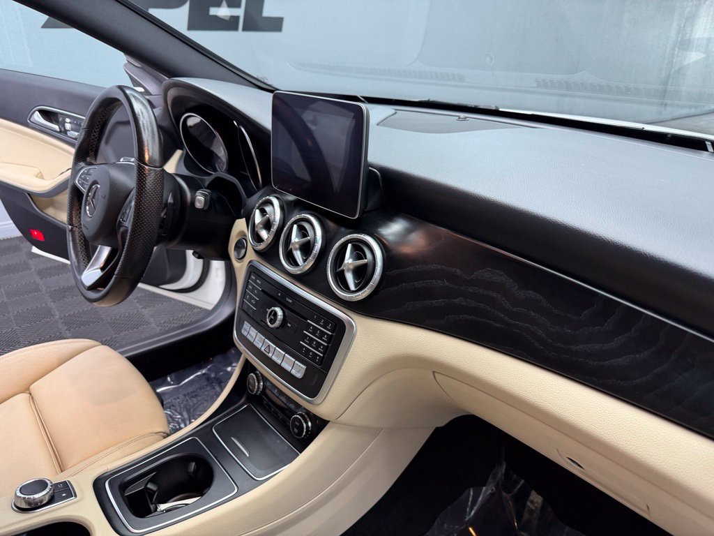 Used 2019 Mercedes-Benz CLA 250 image 49