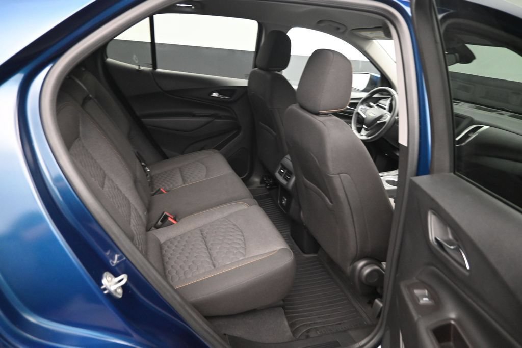 Used 2020 Chevrolet Equinox LT w/ Driver Convenience Package FWD image 13