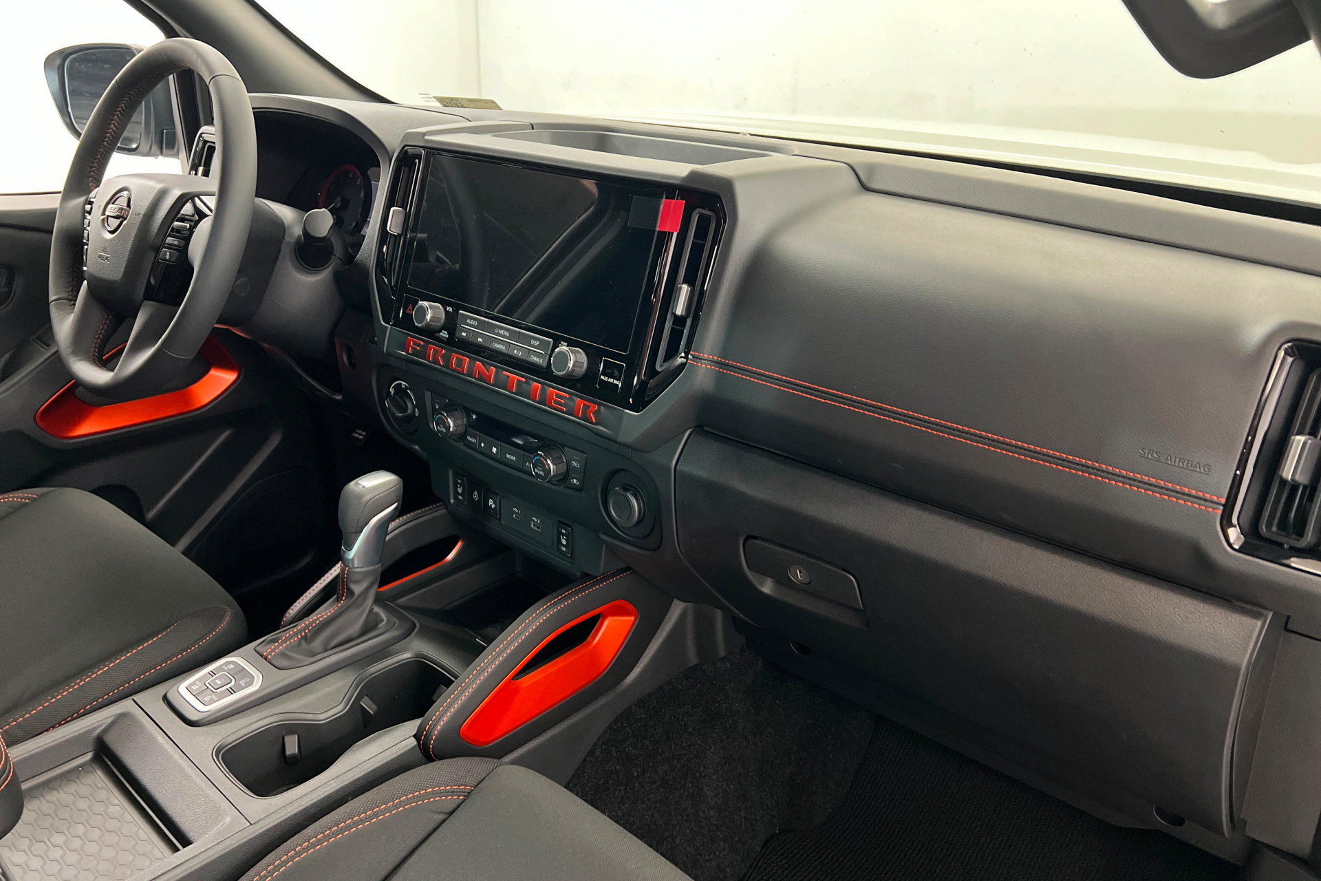 New 2026 Nissan Frontier PRO-4X w/ Tow Package AWD/4WD image 23
