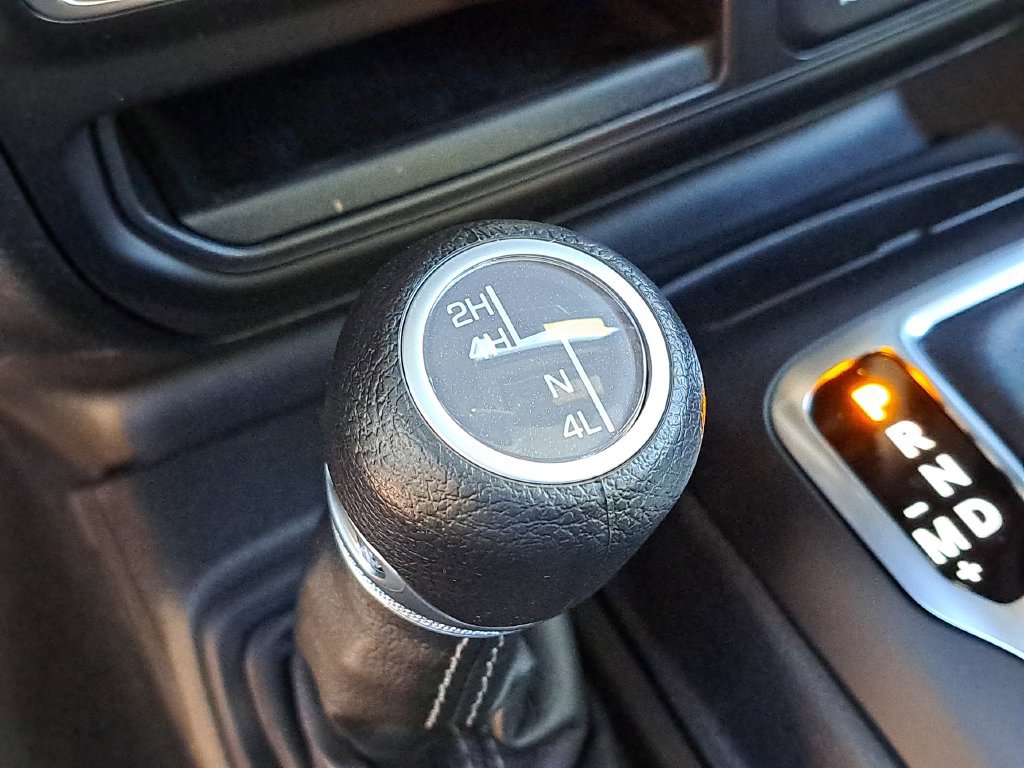 New 2026 Jeep Gladiator Sport AWD/4WD image 10