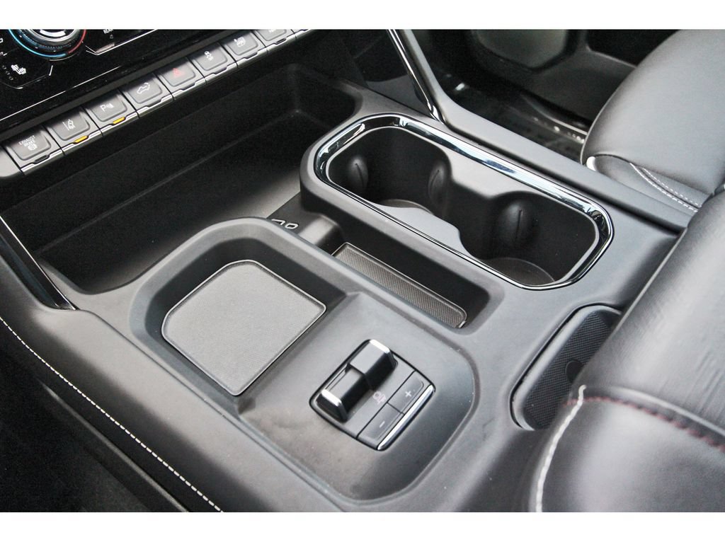 Used 2025 GMC Sierra 2500 AT4X AWD/4WD image 34