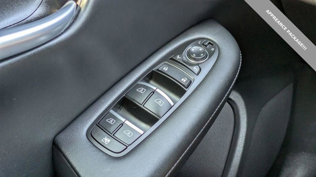 Certified 2022 INFINITI QX50 Luxe w/ Appearance Package image 16