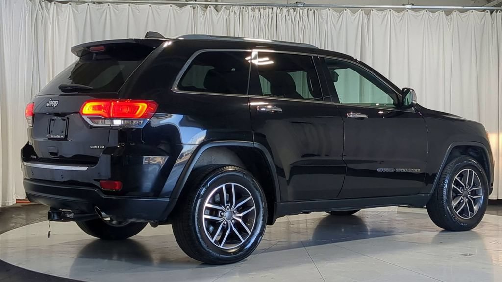 Used 2019 Jeep Grand Cherokee Limited AWD/4WD image 10
