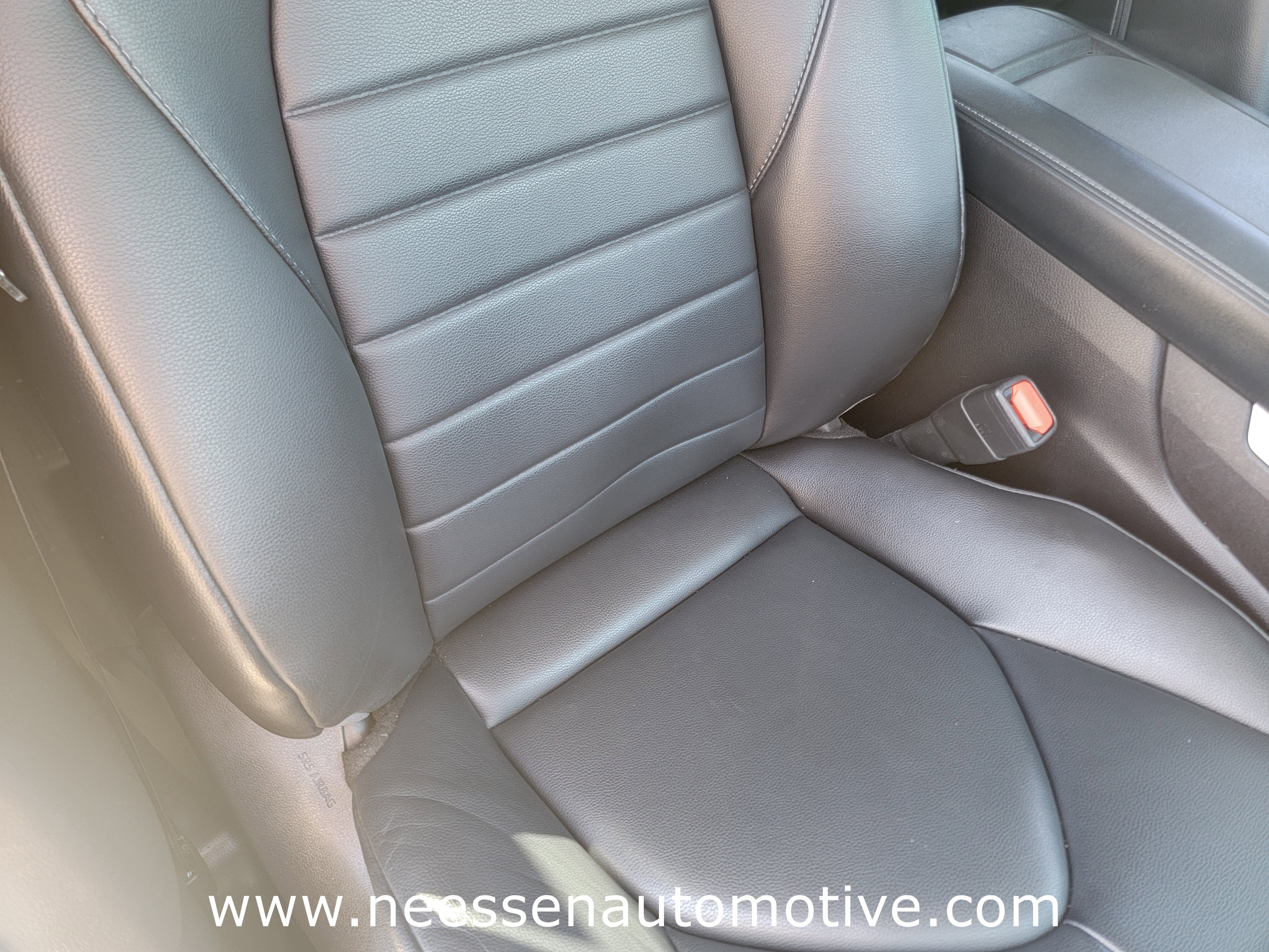 Used 2023 Toyota Highlander XLE image 10