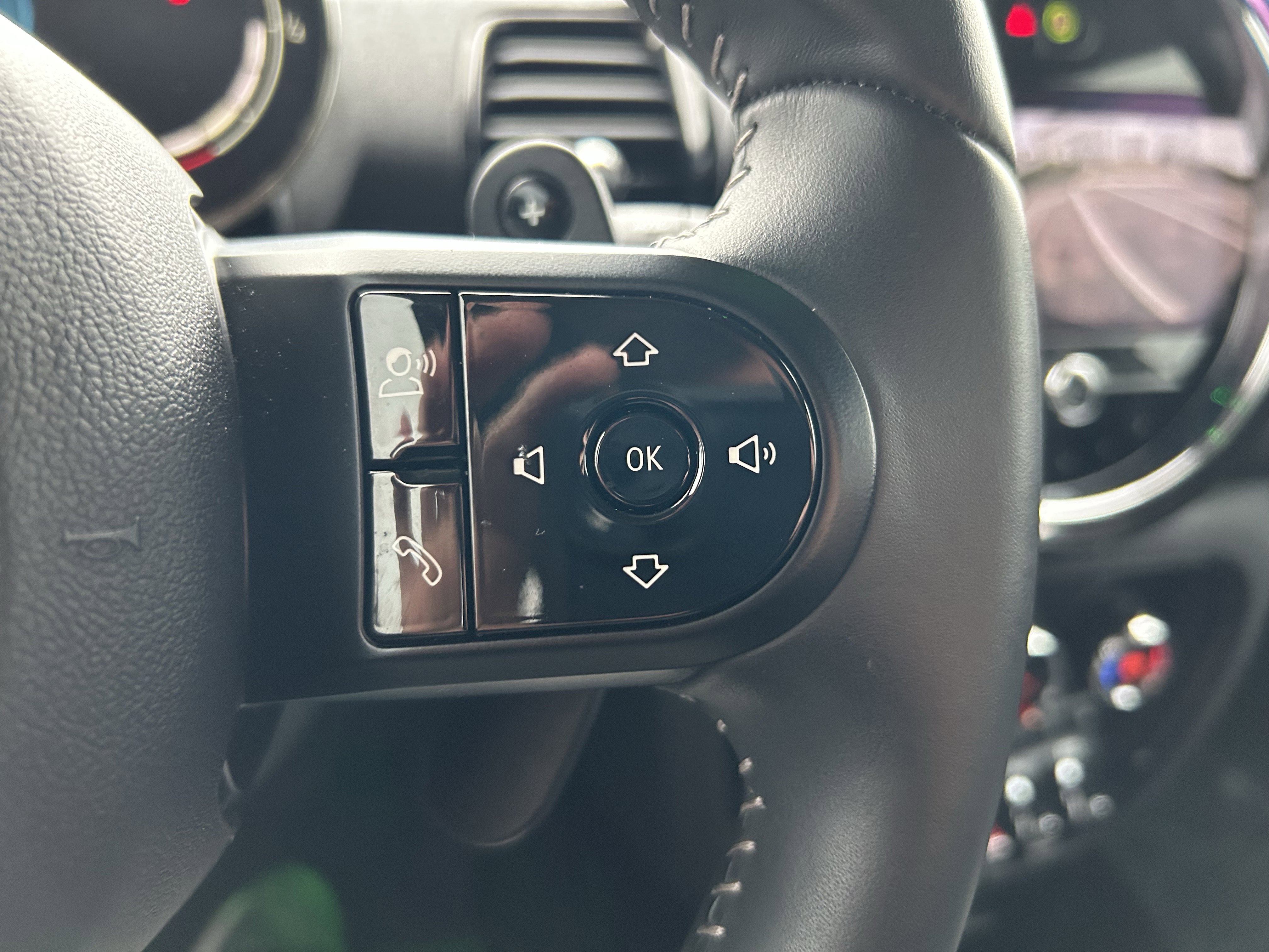 Used 2023 MINI Cooper Clubman S image 12