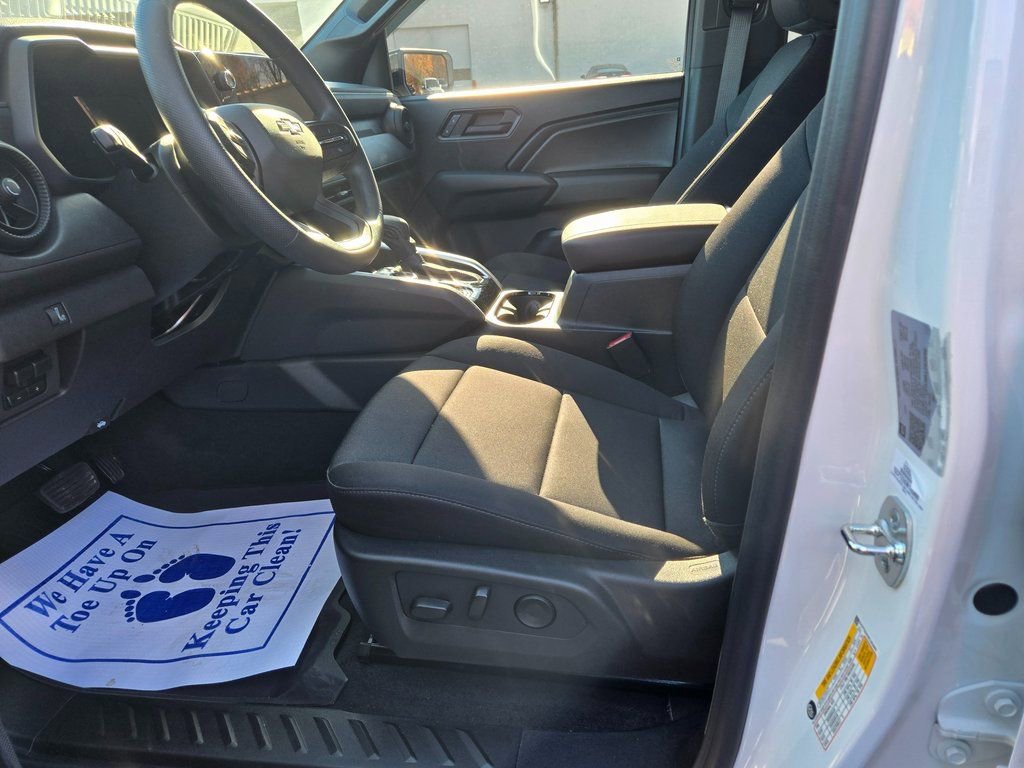 Used 2024 Chevrolet Colorado Trail Boss w/ Advanced Trailering Package image 7