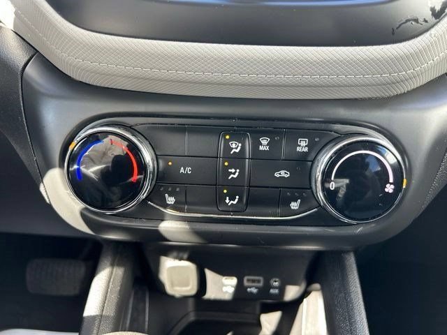 Used 2021 Chevrolet TrailBlazer LT FWD image 26