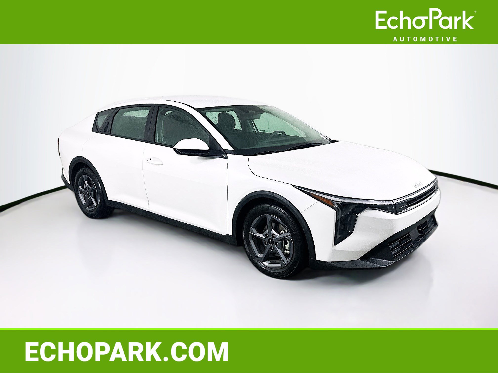 Used 2025 Kia K4 LXS image 1